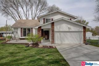 710 Matthies Dr, Omaha NE  68046-2748 exterior