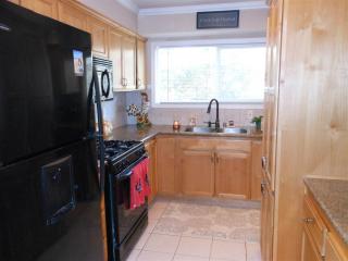 1155 Kenwal Rd, Concord, CA 94521-3884