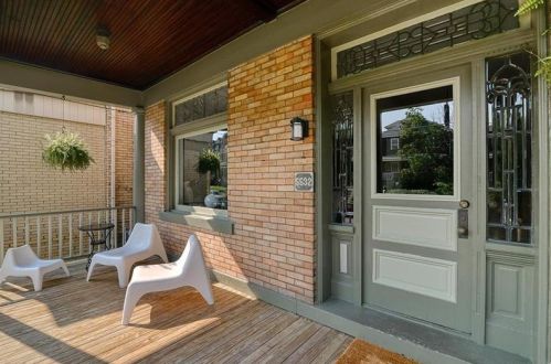 5532 Avondale Pl, Pittsburgh, PA 15206-1405