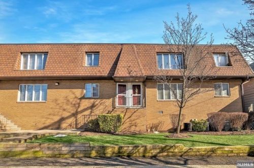 410 Paterson Ave, East Rutherford NJ  07073-1300 exterior