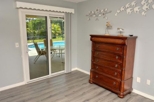 834 Walters Ter, Fort Pierce FL 34983-3963 exterior