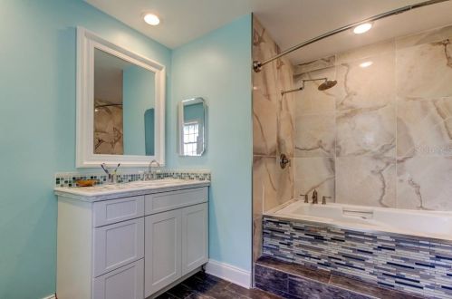 12216 Twin Br Acres Rd, Tampa FL 33626-3711 exterior