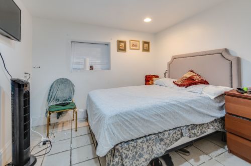 5117 Barry Ave, Chicago IL 60634-4966 exterior