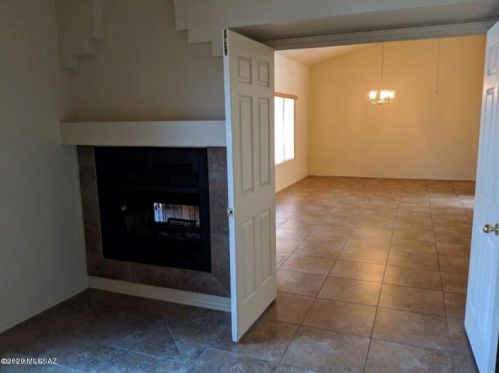 321 Ridgeland St, Tucson AZ  85737-6862 exterior