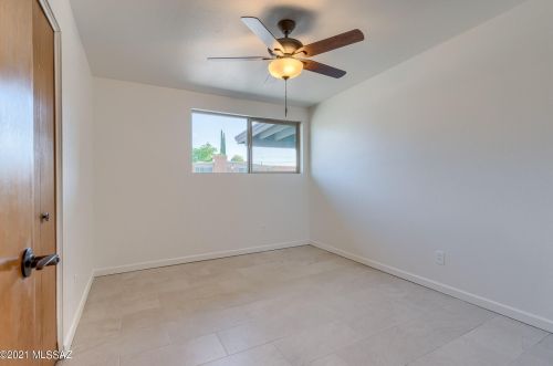 8901 Mcclellan St, Tucson AZ  85710-4420 exterior