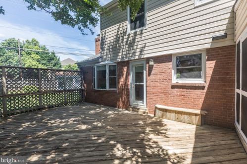 2998 Glenora Ln, Rockville MD 20850-3055 exterior