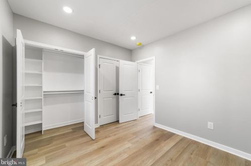 3734 Dungan St, Philadelphia PA  19124-5524 exterior