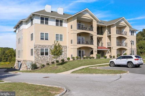 66 Bucktown Xing, Pottstown, PA 19465-7750