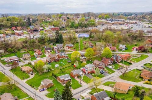 146 Old Lebanon Church Rd, Pittsburgh, PA 15236-3760