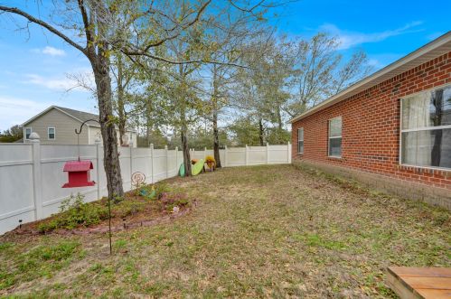 43 Magnolia Lake Dr, Defuniak Springs FL 32433-5252 exterior