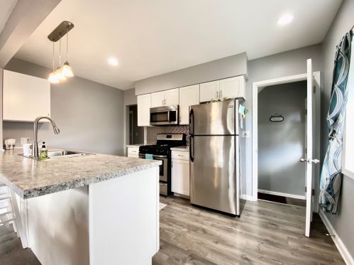 2069 Collingwood Ave, Wyoming MI exterior