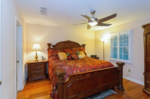 1653 Executive Park Ln, Atlanta GA 30329-3129 exterior