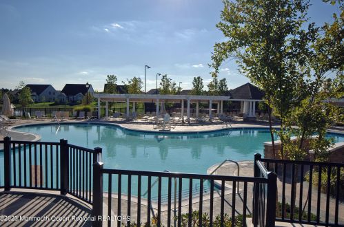 17 Spencer Dr, Jackson Twp NJ  08527-4389 exterior