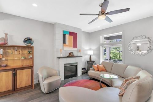 5743 Elmer St, Pittsburgh, PA 15232-1919