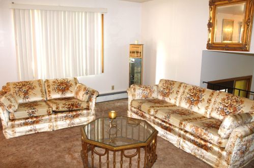 10055 Terra Ave, Milwaukee, WI 53224-2907