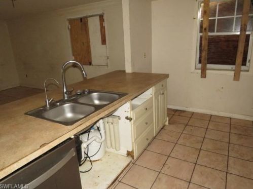 5337 19 Ave, Naples FL 34116-5631 exterior