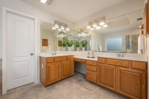 5311 Bull, Austin TX 78727-6644 exterior