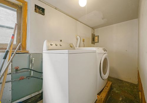 5034 Wolfram St, Chicago IL 60618-7411 exterior