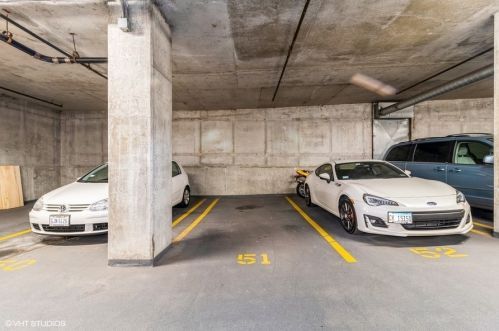 210 Desplaines St, Chicago IL  60661-5500 exterior