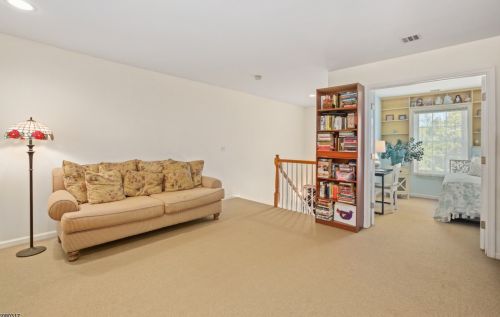 17 Davenport Pl, Morristown NJ 07960-6571 exterior