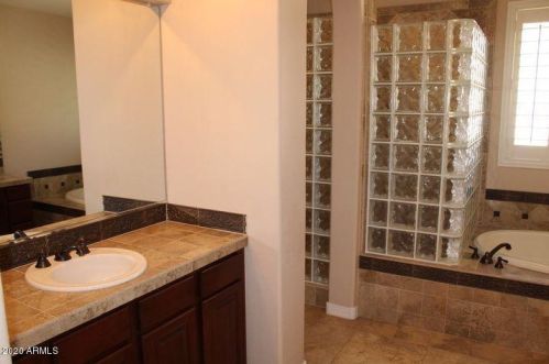 16006 29 Ave, Phoenix AZ 85009-5717 exterior