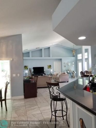 2516 Edgarce St, Fort Pierce FL exterior