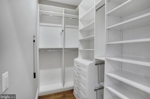 420 3rd St, Washington DC  20003-1930 exterior