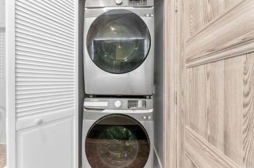 203 Prospect Ave, Mount Vernon NY 10550-2347 exterior