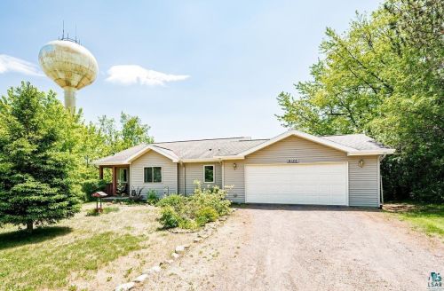 9120 Lawn St, Duluth, MN 55810-1545