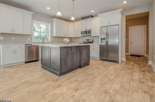 84 Parsippany Rd, Whippany NJ  07981-1107 exterior