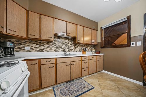 2230 Kenneth Ave, Chicago IL 60652-3531 exterior