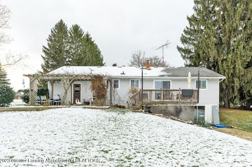 10855 Lowell Rd, Dewitt, MI 48820-9158