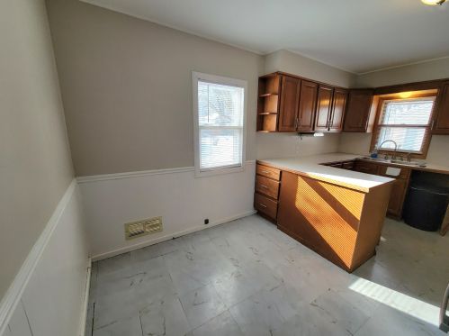 1935 Kinsey St, Meskegon MI  49441-2912 exterior