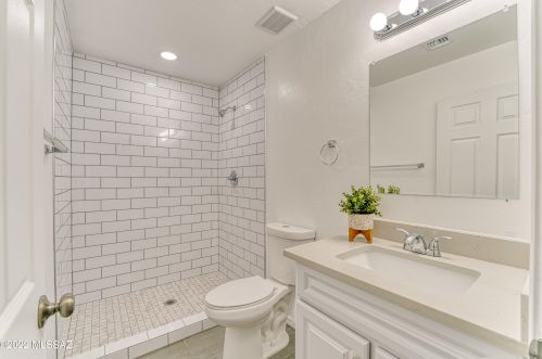 6409 Calle Cappela, Tucson AZ 85710-5607 exterior