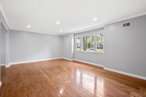 36 Montclair Ave, Edison NJ  08820-2021 exterior