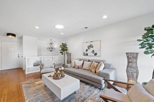 15 Fielding Cir, Mill Valley, CA 94941-2213