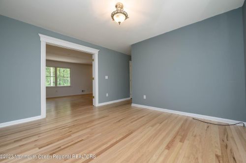 86 Serpentine Dr, Berkeley Township NJ  08721-3051 exterior