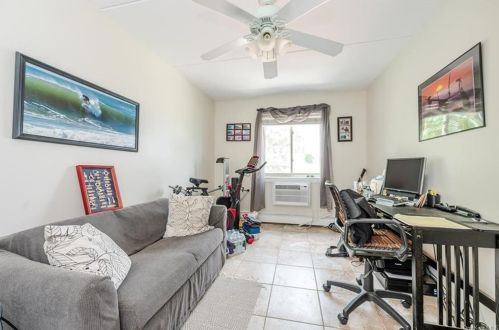 179 Cross St, Bronx NY 10464-1225 exterior