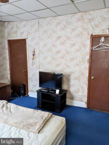 1909 3 St, Philadelphia PA 19122-0022 exterior