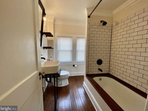 308 Cooper St, Camden NJ 08108-2223 exterior