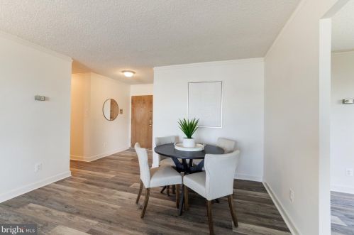 1800 Old Meadow Rd, Mc Lean VA  22102-1899 exterior