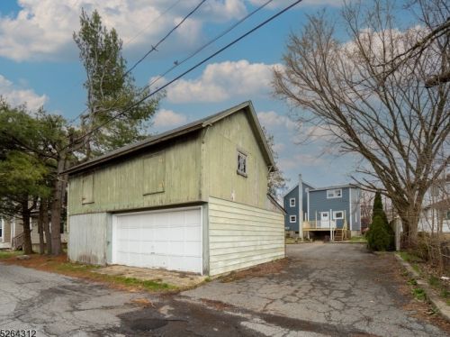 153 Belvidere Ave, Washington NJ 07882-1366 exterior