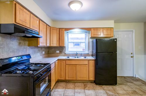 14230 Marquette Ave, Chicago IL 60633-2025 exterior