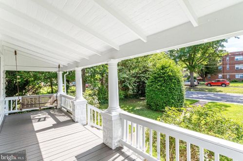 1801 Commonwealth Ave, Alexandria VA 22301-1403 exterior