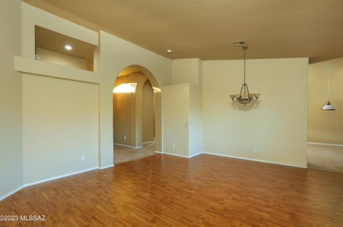 11438 Mtn Breeze Dr, Tucson AZ 85737-7247 exterior