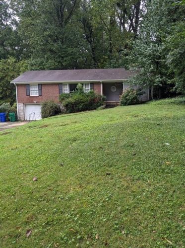 1289 Christmas Ln, Atlanta GA  30329-3550 exterior