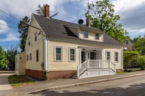 25 Maple St, Concord NH  03301-4201 exterior