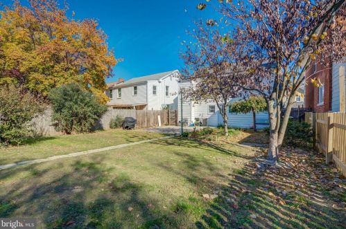 104 Queen St, Littlestown PA 17340-1640 exterior