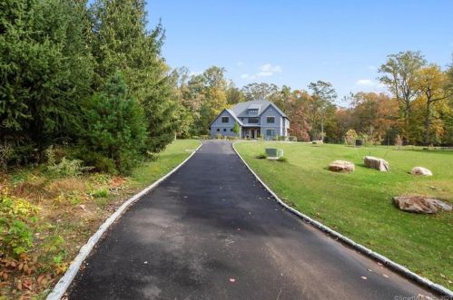 232 Bayberry Ln, Westport, CT 06880-4026