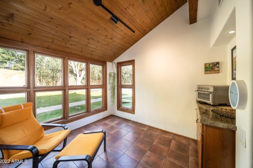 7345 2 Ave, Phoenix AZ 85023-6573 exterior